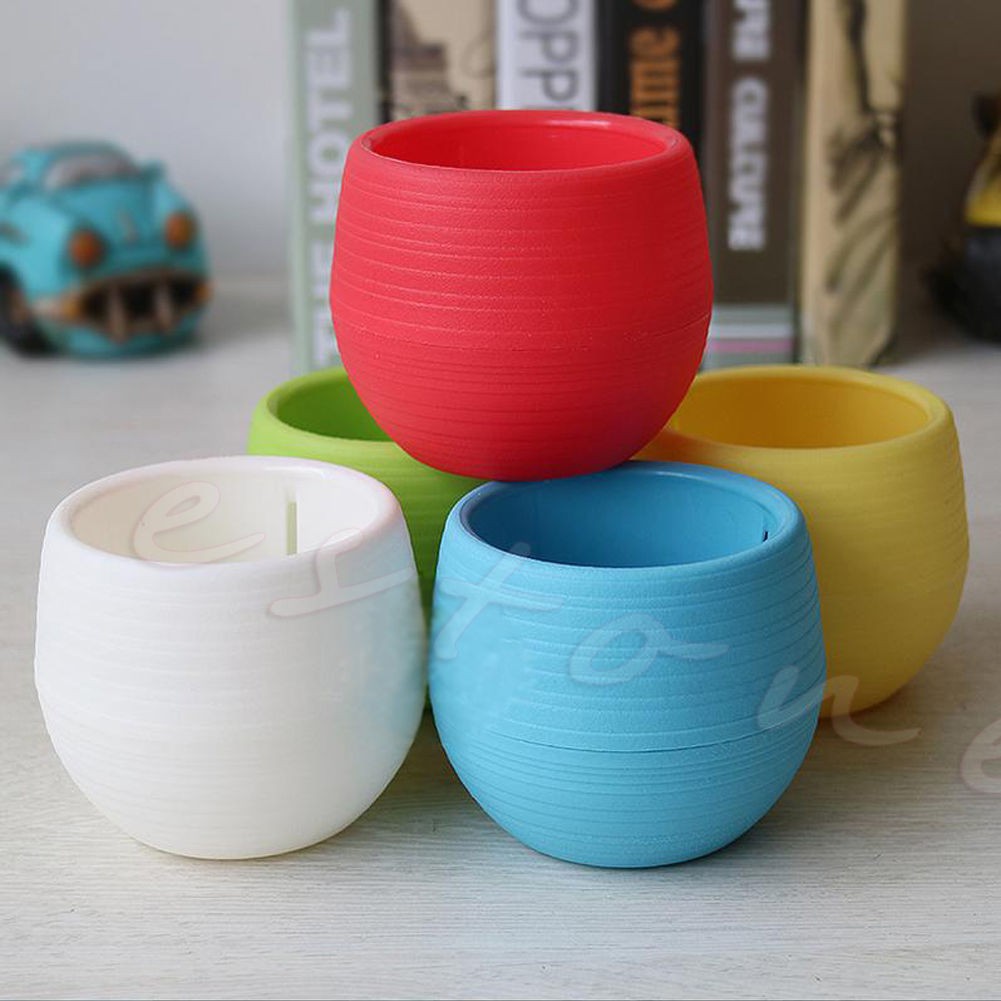 Pot Bunga / Tanaman Mini Dengan Bahan Plastik Warna Warni Ukuran 7x7cm Untuk Dekorasi Rumah / Kantor