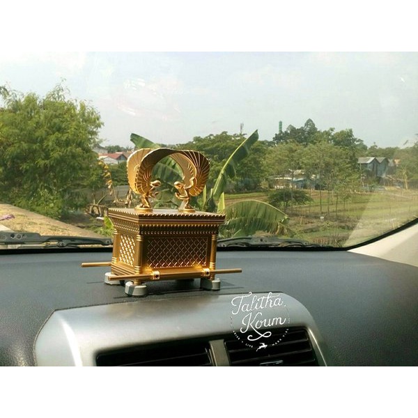

Pajangan Furnitur mimbar Gereja atau kantor aksesoris kristen Gift Hadiah Oleh oleh cendramata Murah