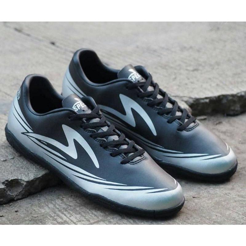 specs sparta in size 41