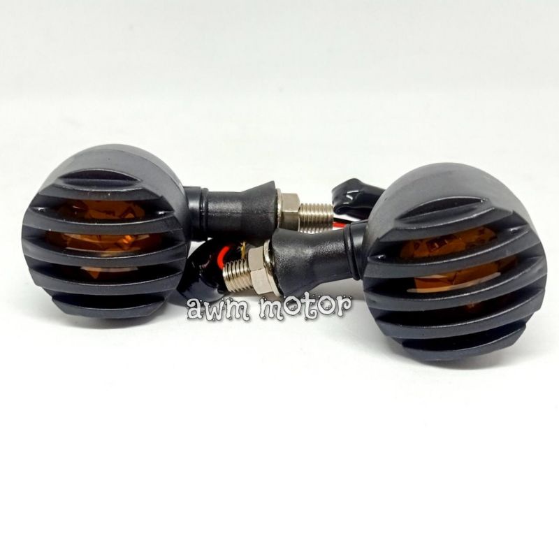 SEIN RETENG CUSTOM JAPSTYLE CB MODEL TRALIS GRIL PLASTIK  HITAM ISI 2 PCS