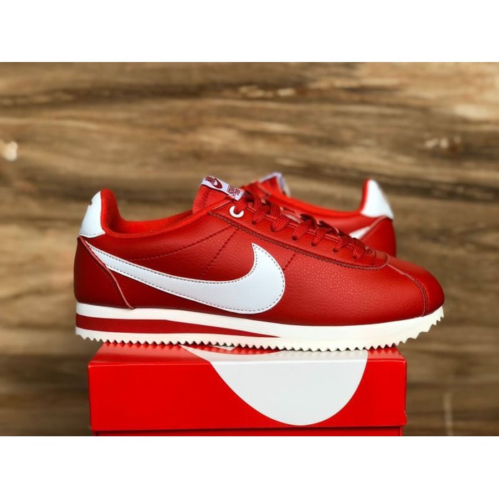 nike cortez red stranger things