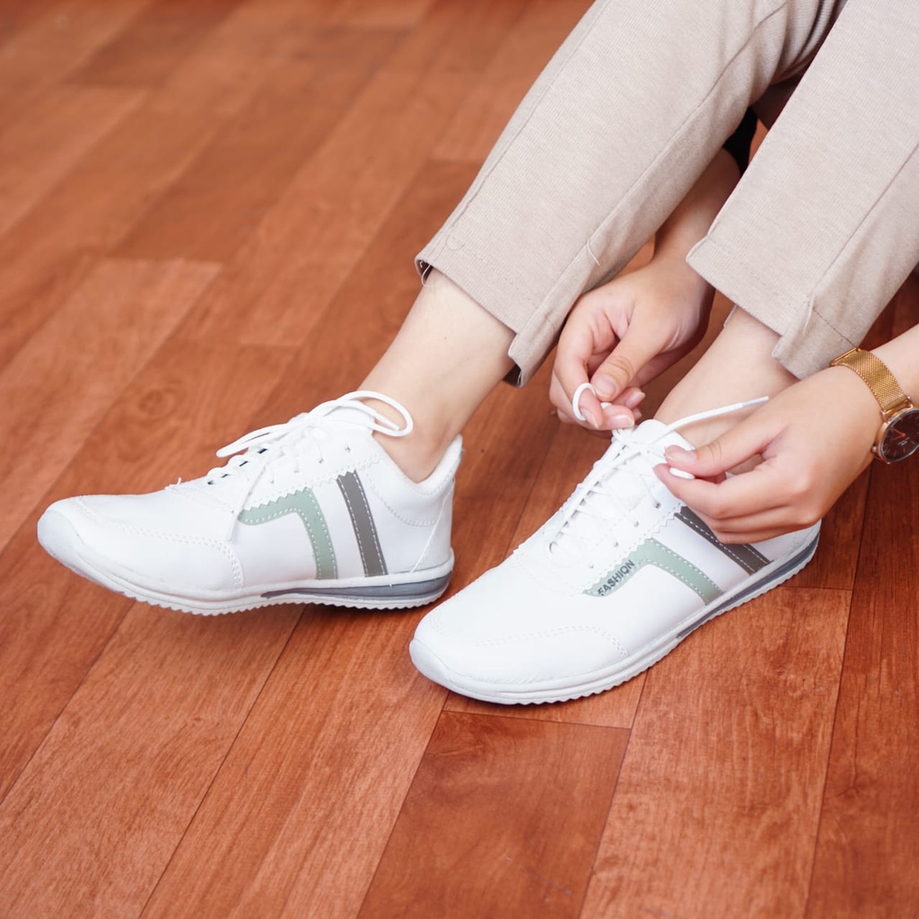 Tyara - Sepatu Wanita Sneakers