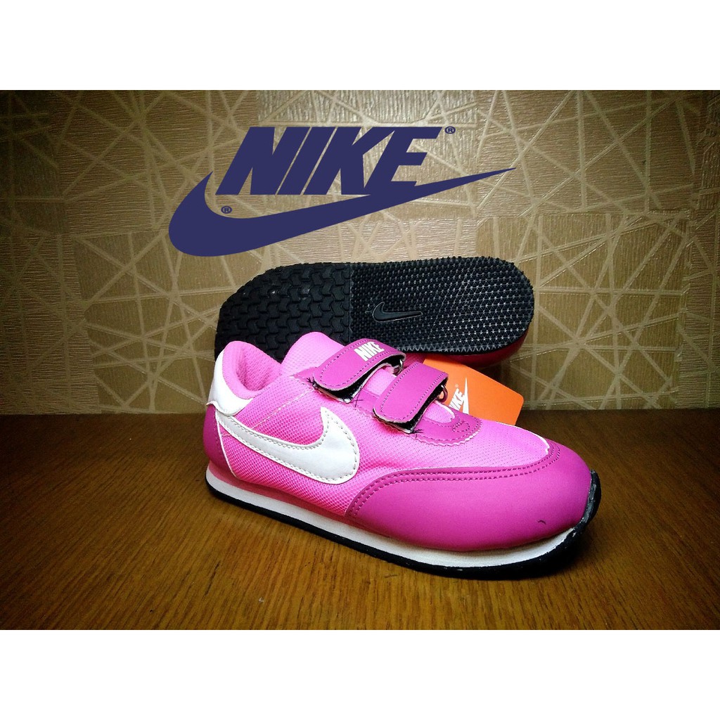 Jual sepatu sport nike anak cewek / MD 