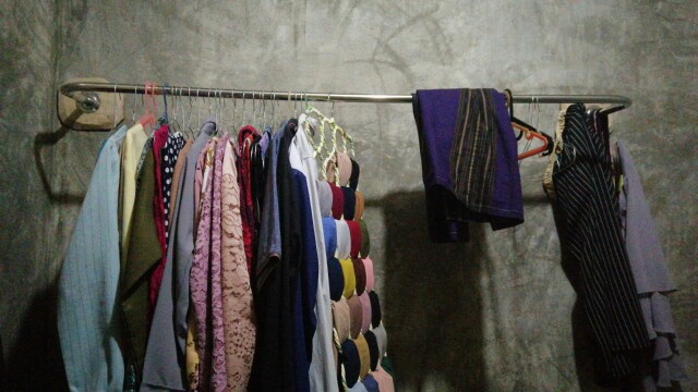 Gantungan  Baju Tembok Stainless 150cm