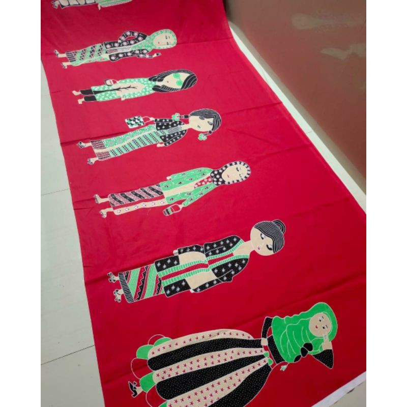 KAIN SOLO BATIK MOTIF BU TEJO Dasaran Merah