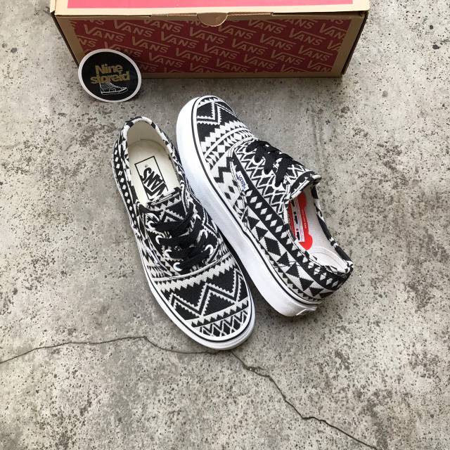 vans authentic inca