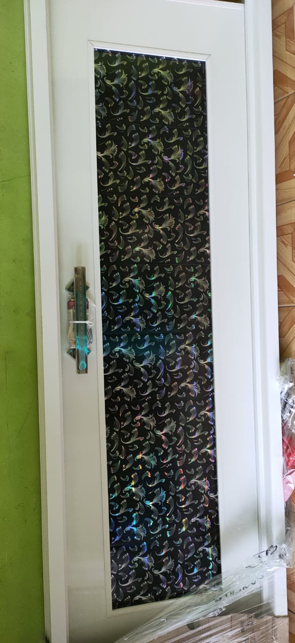 Pintu Kamar Mandi Pvc Motif Lukisan Batik Hitam Ukiran Hologram Minimalis