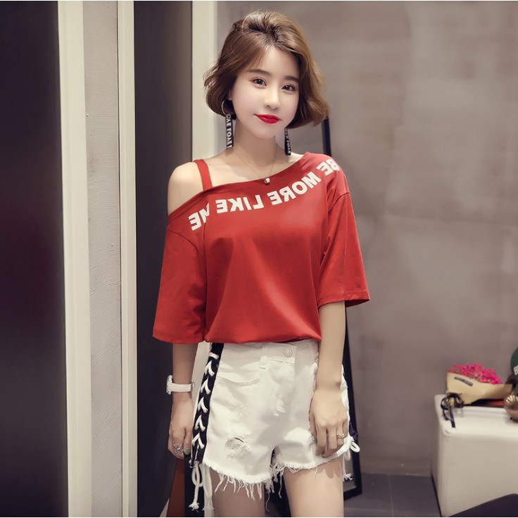 Baju Atasan Ulzzlang T-Shirt Fashion Korean Style Tampak Bahu Kaos Cantik Kaos Wanita Lengan Pendek
