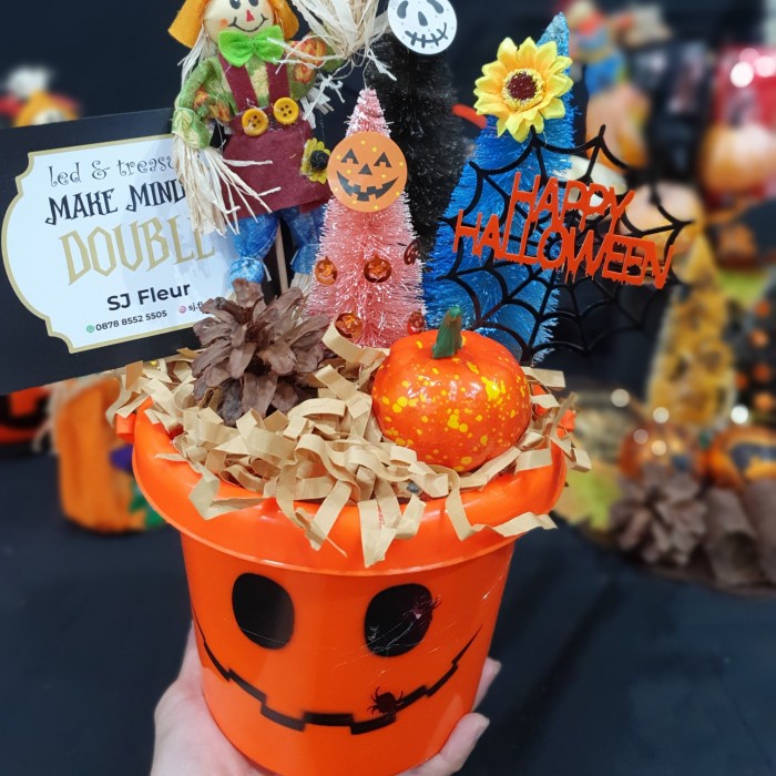 

dekorasi hiasan meja hampers halloween party decoration 38