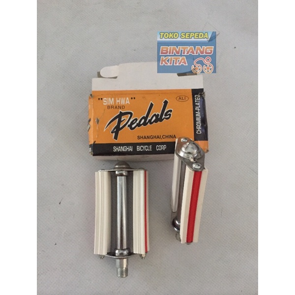 Pedal Sepeda Onthel Pedal Putih Strip Merah