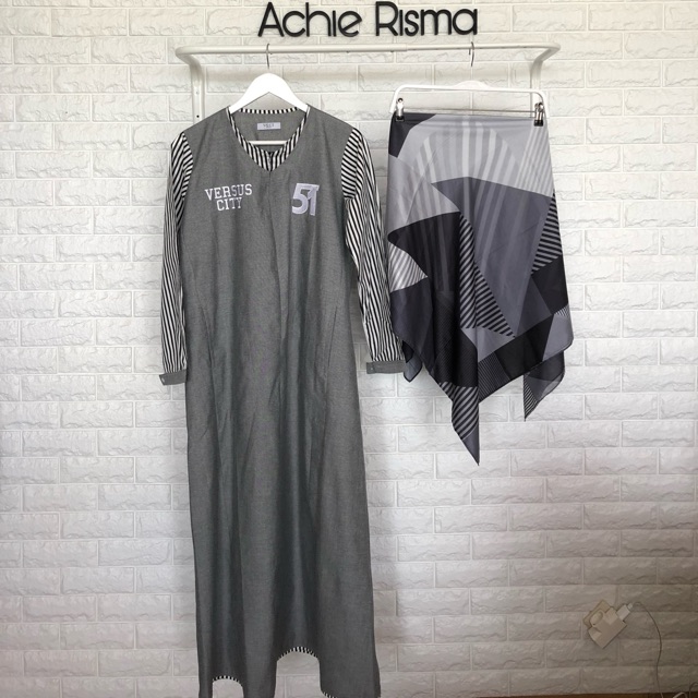 Versus City tumbler Black