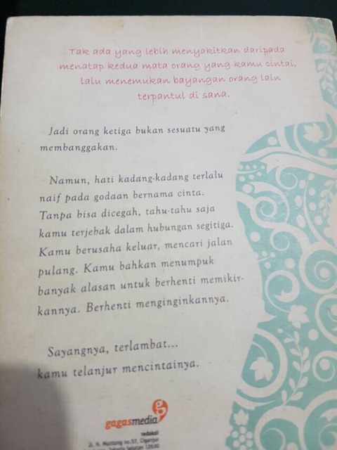 Novel Orang Ketiga Shopee Indonesia