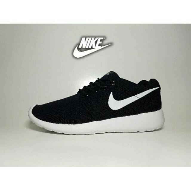 sepatu nike roshe run sneakers