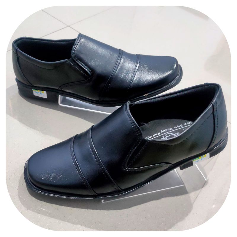 SEPATU PANTOFEL ANAK LAKI LAKI/SEPATU PANTOFEL ANAK PONDOK/SEPATU PANTOFEL KULIT HITAM PRIA