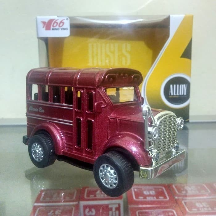 DC luxurious classic bus Diecast model bis school bus