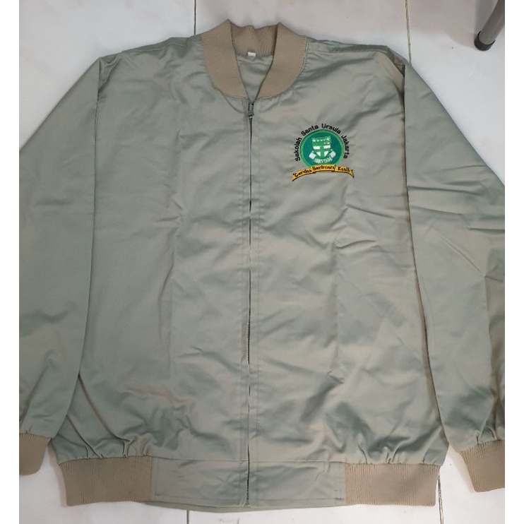 Seragam Santa Ursula jaket