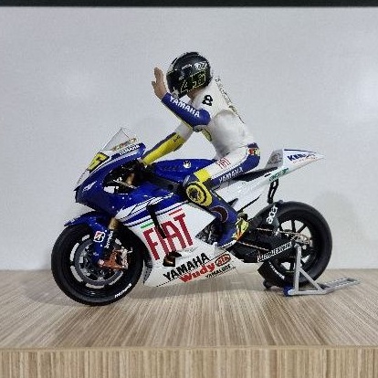 Minichamps Yamaha YZR-M1 Valentino Rossi 2008 Motegi.