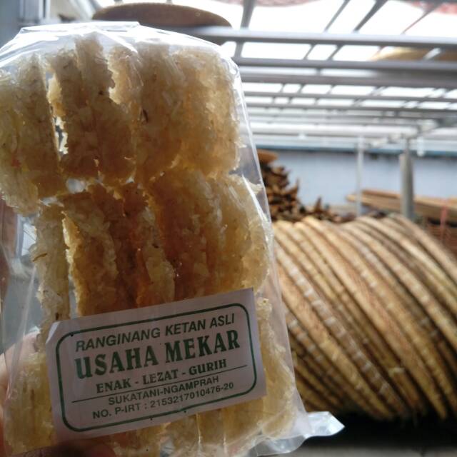 

renginang / ranginang / cemilan / makanan / makanan ringan / rasa bawang putih