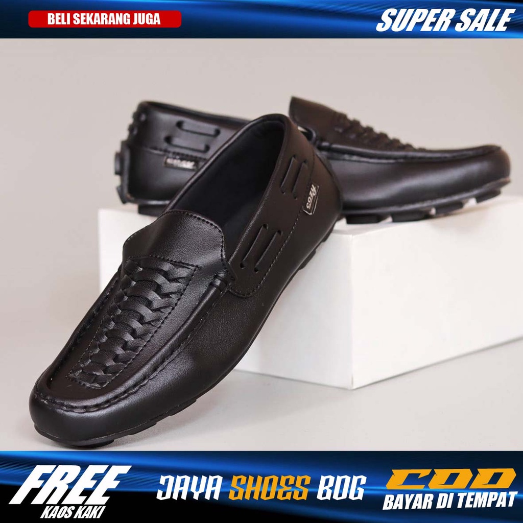 MORIS|Sepatu Casual Kasual Slip On Pria Keren Mocasin Selop Slop Cowok Kekinian Kulit Syintetik