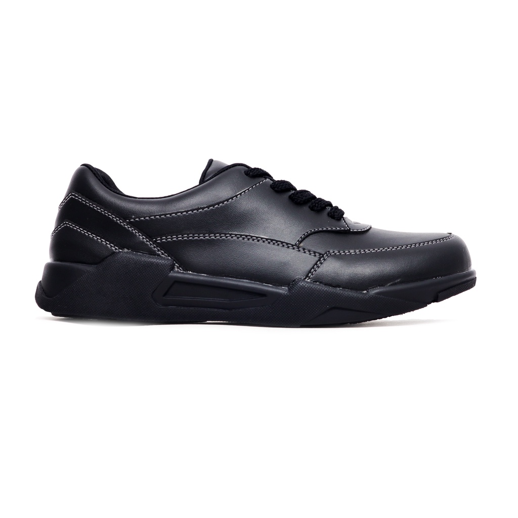ELIRA Clara Full Black - Sepatu Sneakers Wanita