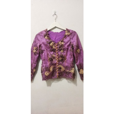 KEBAYA LACE BROKRAT - ATASAN- BUNGA CANTIK