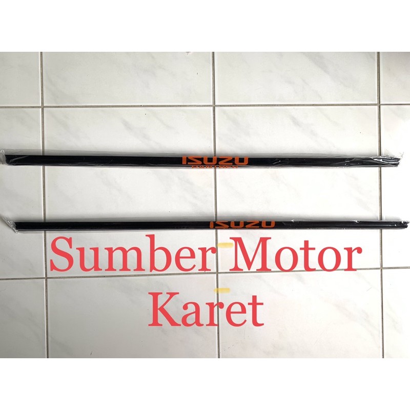 Pelipit Pintu Untuk Mobil Isuzu Panther Lama/Kotak ( Bahan )