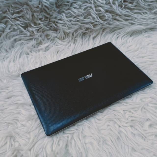 Notebook Asus X201E Ram 4 GB HDD 320 GB mulus nominus siap pakai