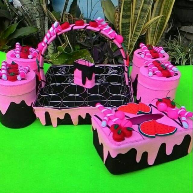 Toples hias flanel satu set