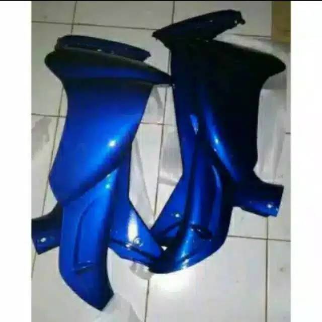 Sayap luar dalam Jupiter Z burhan/lama biru