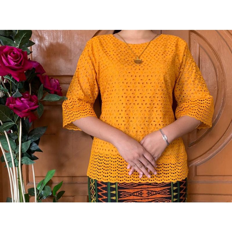 Blus Katun Bolong