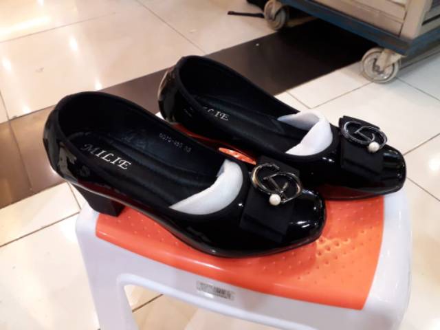 Sepatu import #sepatucewek #sepatumilieori