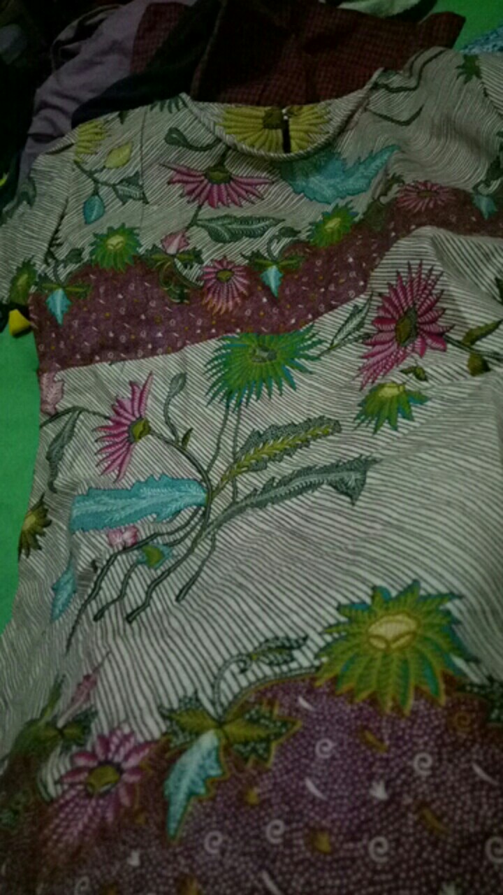 Dress Batik Anak Usia 2 Sampai 10 Tahun - Motif Batik Bervariasi - Batik Anak Harga