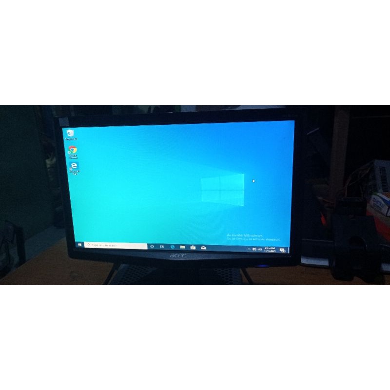 Dijual monitor 16 in