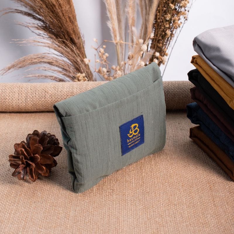 Sajadah Traveling Lipat Anti Slip Sajadah Pouch Aneka Warna