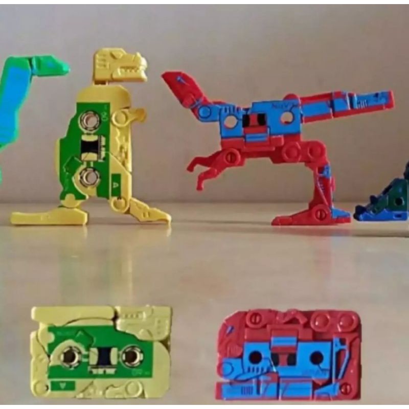 1PCK MAINAN ROBOT KASET BISA DIGABUNG MENJADI DINOSAURUS ISI 12PCS