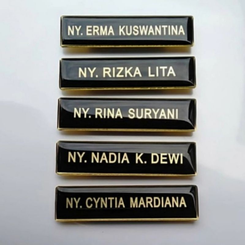 

Nametag/pin dada acrilik