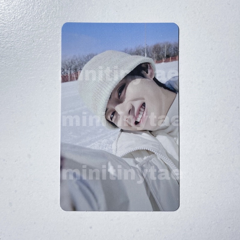 [BOOKED] BTS TAEHYUNG/ V WINTER PACKAGE 2021 PHOTOCARD OFFICIAL