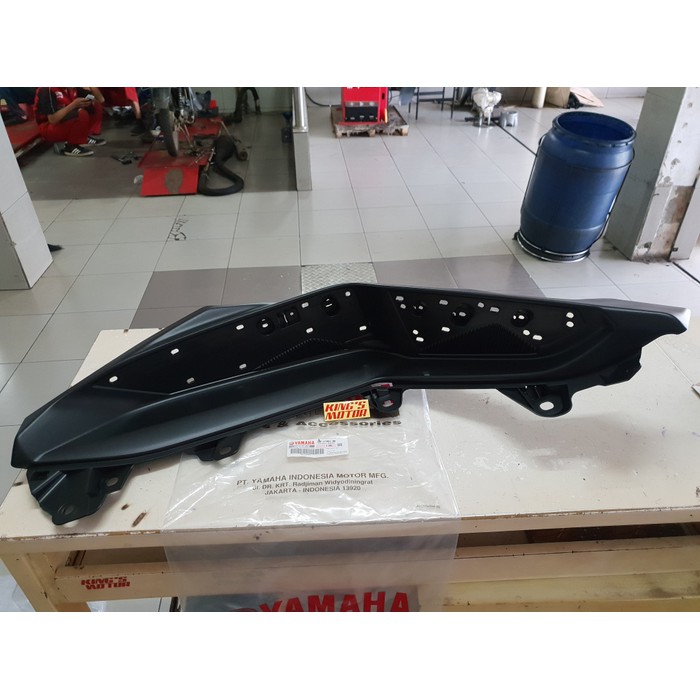 BORDES,BOARD FOOTREST,PIJAKAN KAKI,BOARD REST NMAX, N MAX KIRI ORI YGP