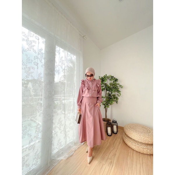 Susan Huda Hazel set