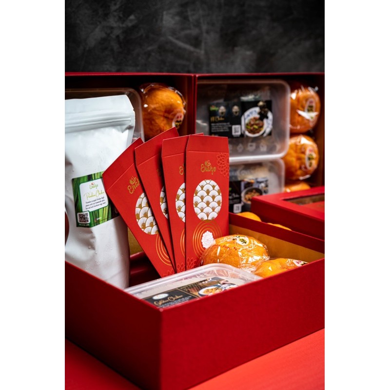 

CNY Hampers/ Hampers Imlek