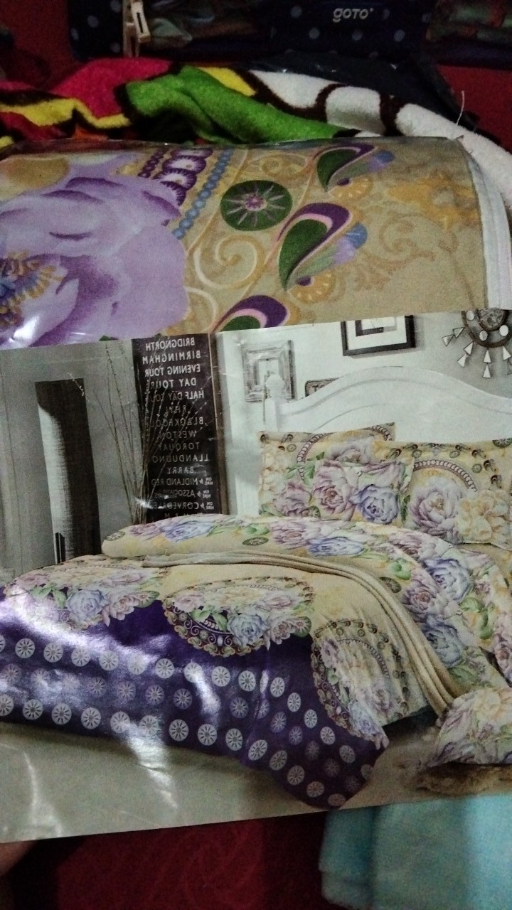 Sprei Motif Elegan  Sprei Bagus Set 2 Sarung Bantal Guling Tidur Ukuran 180x200 Sprei Karakter Cd-1