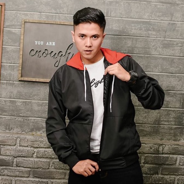 Fashion Wear - Jaket Parasut pria