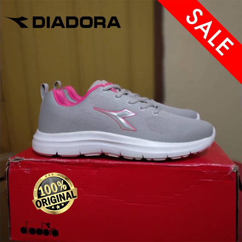 Sepatu Running Wanita Diadora Incisa W DIAX9F0302GP - Light Grey ORI