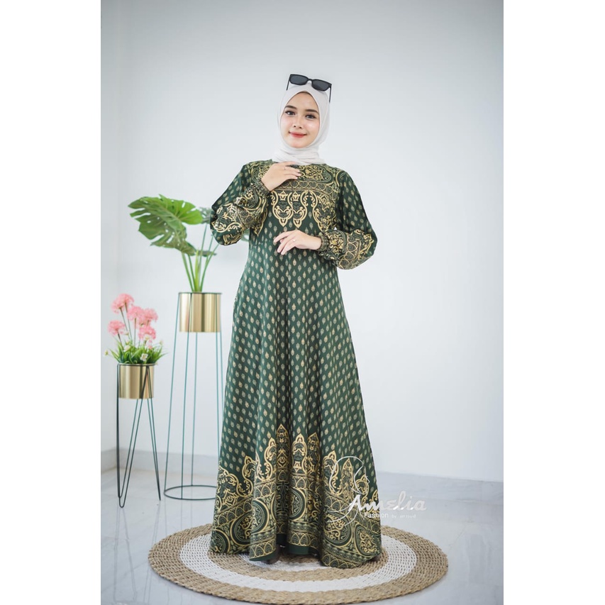 Gamis Etnik Maxy Halis Rayon Silk dan cringkel dan Prada amelia busana muslimah ootd fashion selebgram homeydress adem nyaman