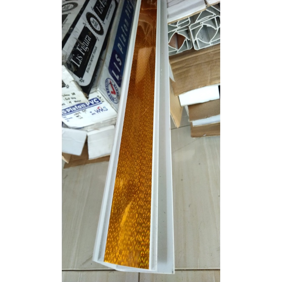 Lis Dinding gold Plafon Pvc