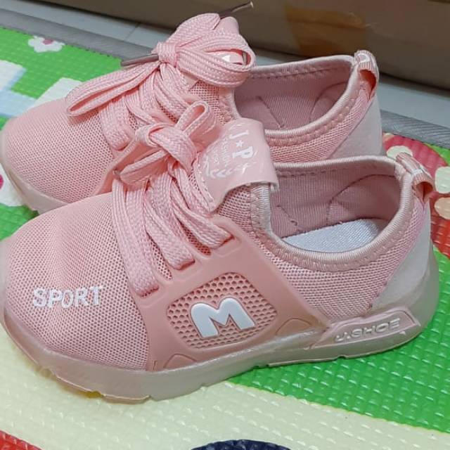 Sepatu anak LED pink/sepatu anak LED/sepatu sekolah anak LED/sepatu anak import