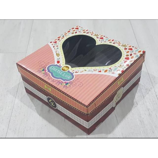 

Dus kue 22x22x10 Gretel/kotak kue kaca hati/Box kue mewah