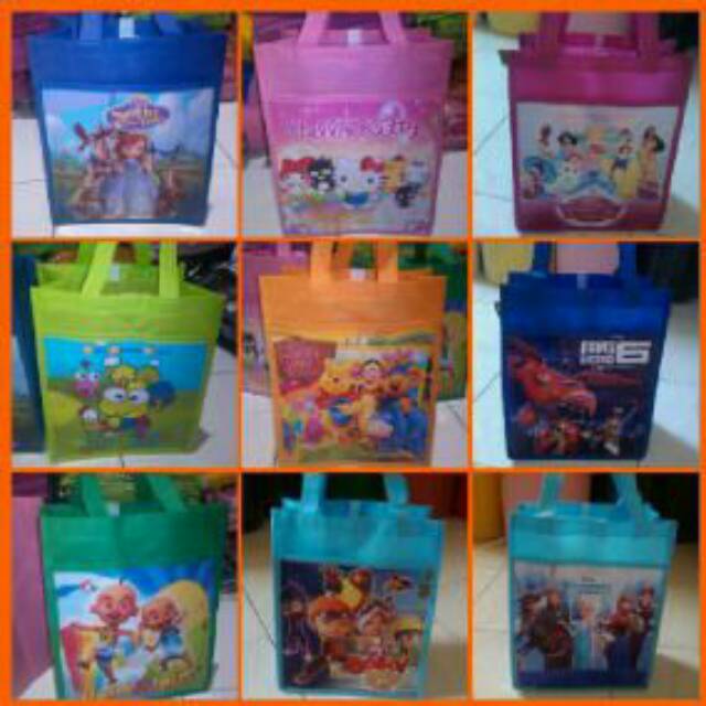 

Tas ultah kantong karakter