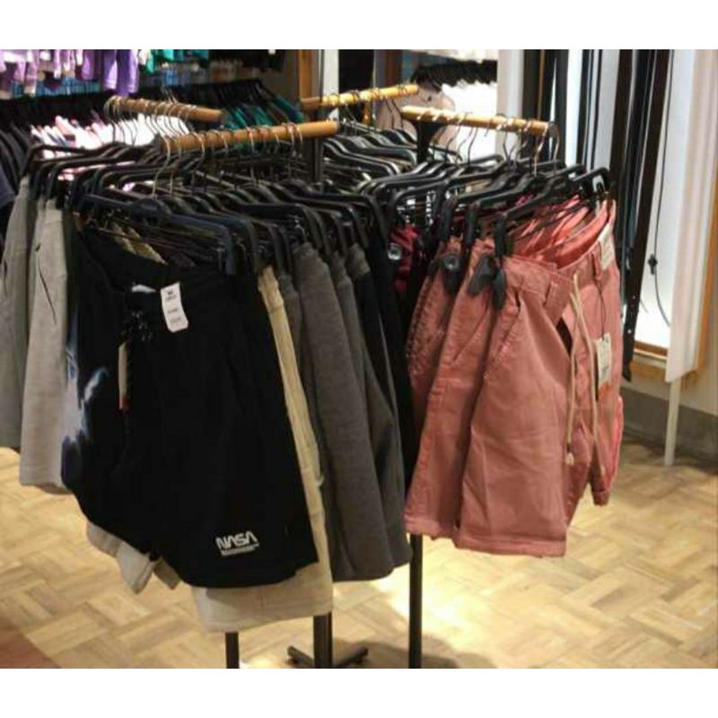 Short Pants Pull and Bear Celana Pendek Pria Original