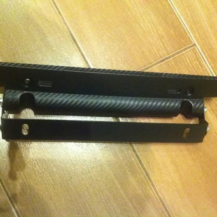 Dudukan Plat Nomor Mobil Kendaraan Carbon Karbon Adjust Universal